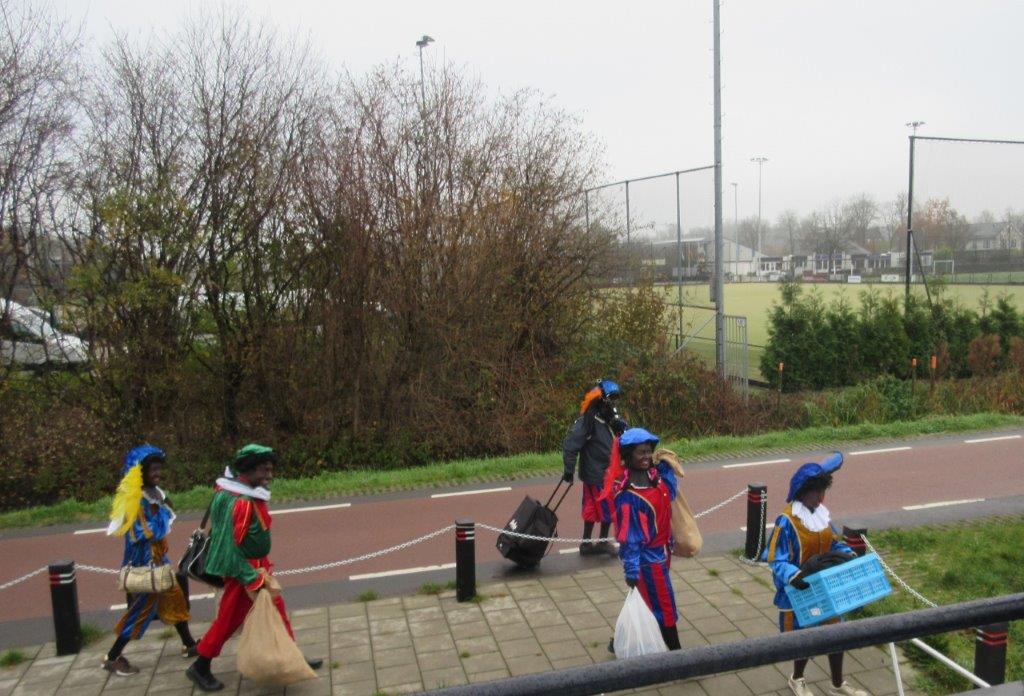 1Sinterklaas op de Silvercloud 2017 (3)